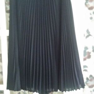 Pleated skirt